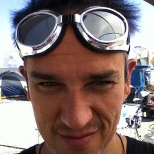 hjpl's profile picture. obscure photographer, game designer, maker of blinky lights, and avid burner.