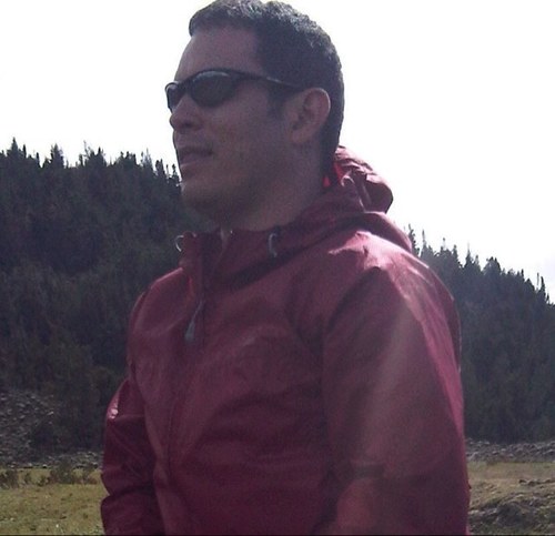 Agile Coach. PMP | A-CSM | CSPO. Ubitica. UbiOne. IoT. Dataviz. Context Awareness