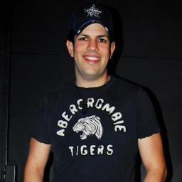 Fã Clube criado para demonstrar todo o meu amor por FERNANDO E SOROCABA AMO DEMAIS ♥
@Fernando_zor & @Sorocaba_FeS Amo muito vcs!