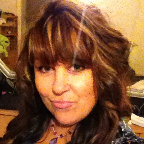 phantomdebbie's profile picture. 