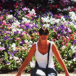 I love food, travel, sport, eating out and most of all Life!!