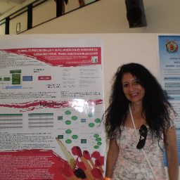 Psicóloga, profesora de la UNAM, terapeuta, politicamente de izquierda, seguidora de las causas perdidas, convencida con la transformación y el cambio