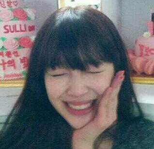 I’m Sulli bot* ぴょんてなそるりだよ∩ω∩*こんなそるりを構ってくれるご主人様を探してますっ♪ぺんちゃんもbotさんもみんな仲良くしてね ♡秘密の話や相談、2人で話したいときはDM送ってね＊構ってくださいね//