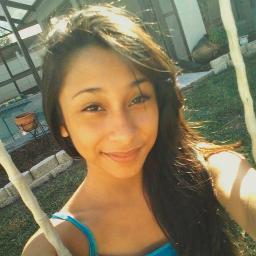 JulieKris's profile picture. im 14, a freshman, pretty weird/crazy but super fun and awesome xP