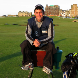 Reader of putts. Writer of An American Caddie in St. Andrews. Host of 