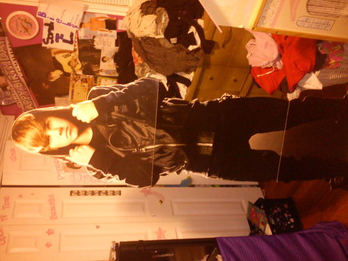 Hellloooo its me @1D_JB_lover_ (:
