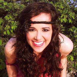 Atriz/ Apresentadora/ Youtuber. Feliz. Taiada. E nas horas vagas, assisto séries 🤓 Instagram: @ajessnogueira  Facebook: /ajessnogueira