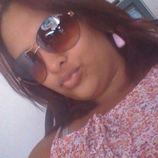 Menina-Mulher, 24 anos, pisciana, comprometida, linda, morena e Mamãe da bonequinha AlannaSophia !