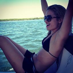 Luinha vooc quando apareceu invadiu meu coração e por isso é que eu TE AMO DE MONTÃO ♥ @Lua_Blanco Te Amo My Diva
Oficializado por: @CotrimOficial e @Fagnere