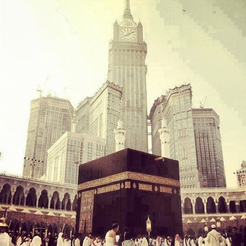 Islamic knowledge in accordance with the Quran and Authentic Sunnah.

Instagram: Pathofthesalaf
Facebook: http://t.co/Q4LxOsHN