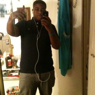 i like to hoop and talk to females and ball in the mall