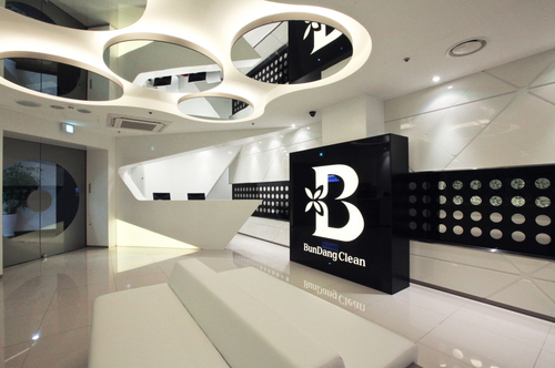 bundangeye's profile picture. 분당밝은안과/밝은쌤/분당/미금역 3번출구/
모든분들이 밝은 눈을 갖는 그날까지!!/
시력교정(라식/라섹/ICL안내렌즈삽입)/백내장/안질환문의/
소통하는트윗/bundangclean