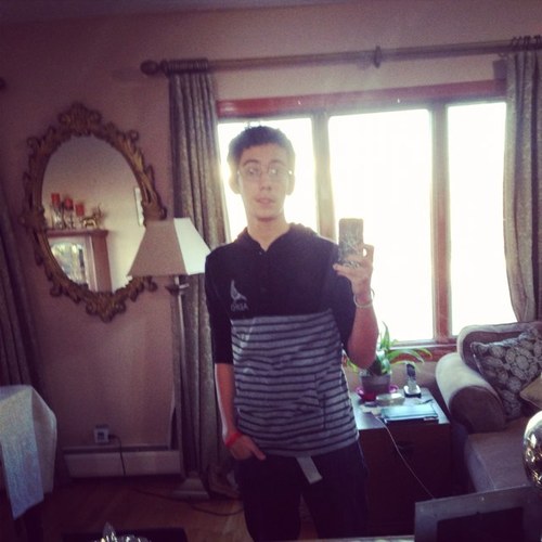Hey looking at my profile,hit that Follow button and i will do the same for you