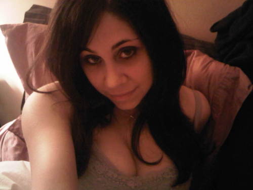 RoxyBtti's profile picture. Getting back to awesome.