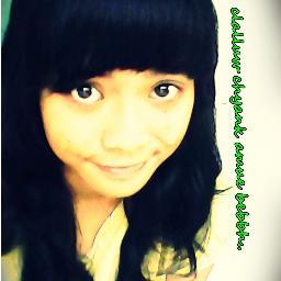 18 NovemBer 1994 ,, Putri Dewi Anjani,.. :) tErsEnyumLaCh seBeLum Air Mata ituCh mNetEstz,.. :)