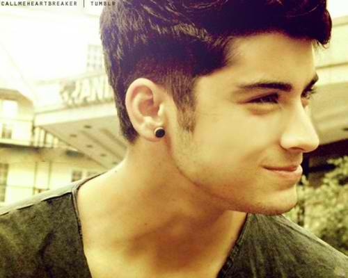 Hi Im Angela Jade. I love @onedirection ... I really Love @zaynmalik  and pls.. follow me guys..... and thank u. :))x
