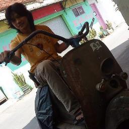 halloo saya  http://t.co/izHnOwxw - http://t.co/UniZWZSK ,  
kepsek sekaligus ob di http://t.co/aidBYnV3 dan pegawai harian di http://t.co/0Yp9d4to.