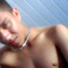 meu nome é  Elissandro mas os amigos me chamam de S@NDROOO...sou simples porém....um poukinho ouzado rss...quem me conhece sabe que pode contar comigo..._\I/_