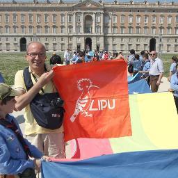 Sono agronomo, ambientalista iscritto alla Lipu e vegetariano.