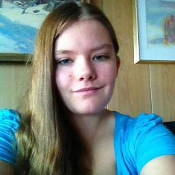 One Direction. The Script. Harry Potter. Listening to music and being on twitter. If u follow me I'll follow back :) Follow my other twitter @kristine0711 :)