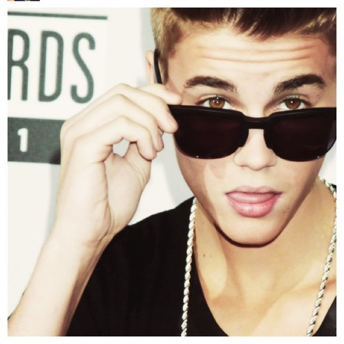 yes, I'm Belieber and Lovatic and not ashamed to say it! @justinbieber @ddlovato I love you