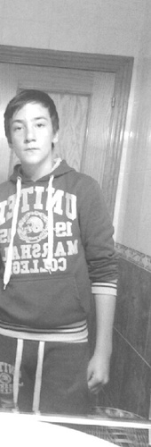 Dani_Mptc's profile picture. Escúchame me dijo un anciano, enséñame me dijo un marciano.