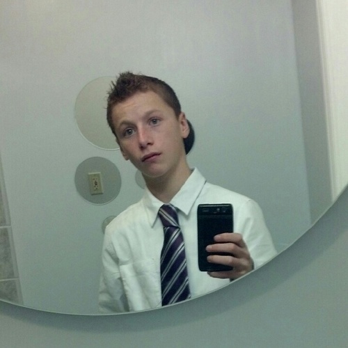 MikeSkow492's profile picture. live laugh lax