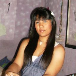 Hola yo soy una chica muy lista e inteligente,tengo 14 años y naci en 1998 el 01 de febrero,me gusta los chicos divertidos,bellos e inteligentes jejeje :)