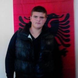 żaden podrabianiec