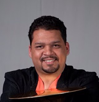 Tubista Solista, Artista