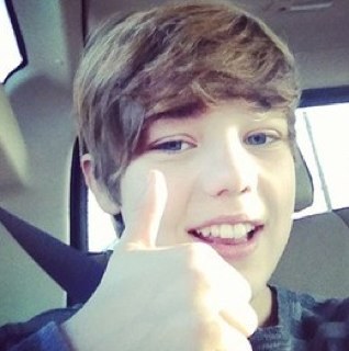 Reed Deming is perfect, that's all.  Sou a Mrs. Deming 2bj pro recalque!! Reed favorite me in 14/10