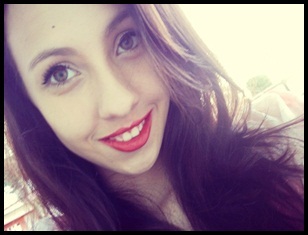 ELA E LINDA SIGA O TWITTER OFICIAL @marianagoodoy