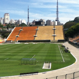 Estadio Construído em 1940 e hoje usado para partidas de clubes da cidade de São Paulo. Principalmente o Corinthians