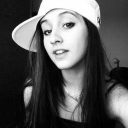 twitter oficializado e seguida pela diva dia :24/11/12... fc decicated to Mariana Nocalso