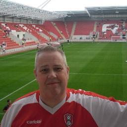 Talented knitter of fog. Rotherham United fan of long standing (seats are too small) and lugubrious Roy Kinnear look-a-like......!