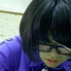 Hi! You can call me Namnueng .I'm come from thailand. i'm Friendly, if you follow me i will follow you back ^^, i'm korea Fans .http://t.co/BZ9JaNmC