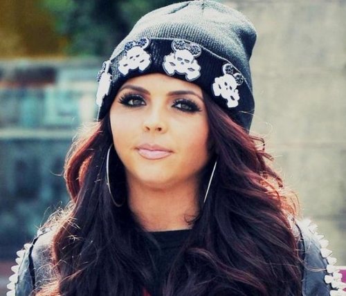 Hello i'm jesy nelson 1/4 of littlemix @littlemixoffic