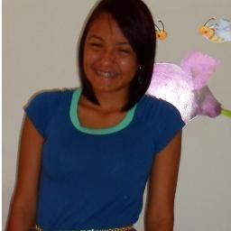 tente ser feliiz ao invés de ser perfeito Me machuque com a pior verdade..mas nao me iluda com a melhor mentira... cada dia menos alguém, cada dia + ninguém,