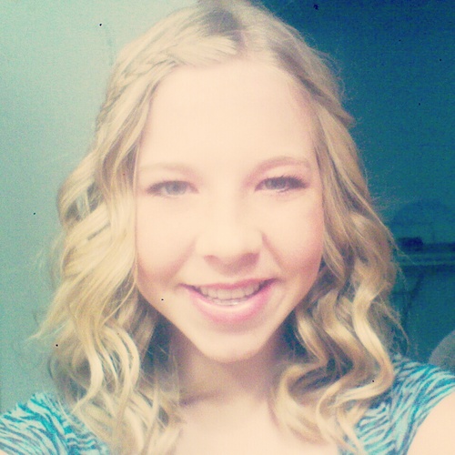 foreverblonde5's profile picture. 14 | Single |  I Love My Bestie @DalynEgbert | Singing Is My Passion :-)