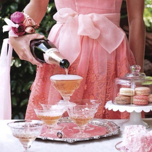 SincerelySouth's profile picture. Whoever can resist a southern sorority woman is seriously disturbed. XOXO ;)