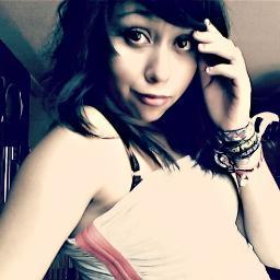 Hola soy Zam ,nadie especial ...Escritora novata, adicta a la comida, videojuegos, Internet, adoradora del metal & rock, amo a los animales & defender mis ideas