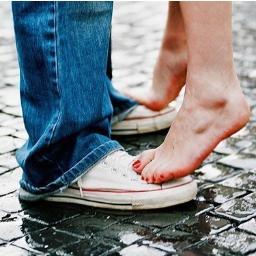 ShortGrlProbs87's profile picture. Short girls are the best girls. Send your #Shortgirlproblem pictures to @ShortGirlProblems87 Follow my personal account! @Jennaaa_87