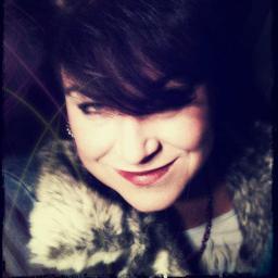 Survivor, loyalty is a must, passioniate, mom, heavy metal 4ever in my blood, jewelry designer