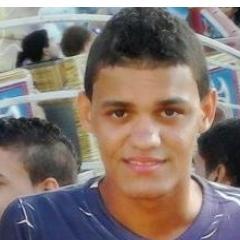 Menino pobre que viu, 
sua Estrela brilhar,
em pouco tempo na vida,
algo de se admirar,
quem nasceu pra ser alguém, 
Um dia vai chega lá...