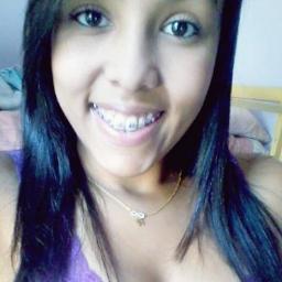 Largue desse medo, e corre atrás do que você quer,Nunca desista do seu sonho, não existe impossível.