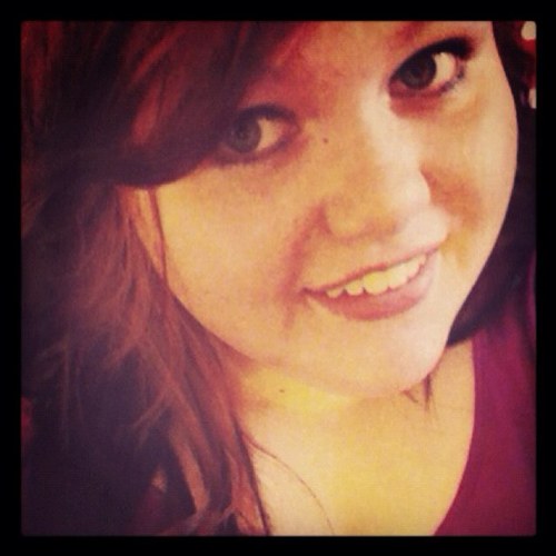 I love you :) i love God, and i love my family and friends with everything in me, oh yeahh and 
HOW YOU DOIN?!?!?! ;)