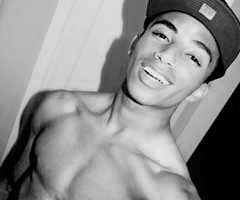 What up world my intrests are Beautiful Ladies,and Music....#MJ#BeyonceFan#Breezy#RihannaNavy, #TeamMinaj, #TeamDrizzy, #YMCMB...-BornStunna