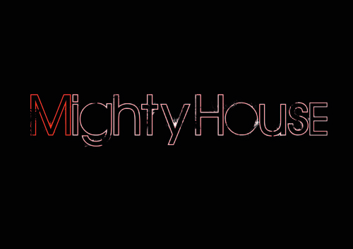 I (L) House music! Born to produce and play housemusic. Love the positive feeling and the energy of house. Never stop the party!
