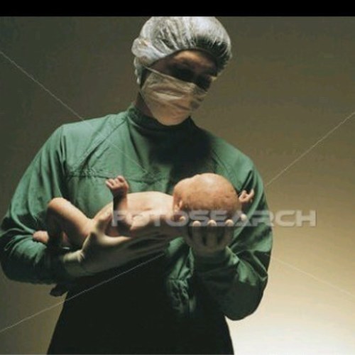 Family physician اعشق ترابج يا البحرين.