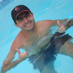 Uma Pessoa Alegre, Simpático, Extrovertido, Amigo, Humilde, Ciumento, Misterioso, Companheiro, Carinhoso, Acessível, Trezeano e Flamenguista Da Gema !!!